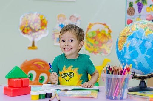 Tips from our ABA therapy staff to help children with Autism transition back into the school year